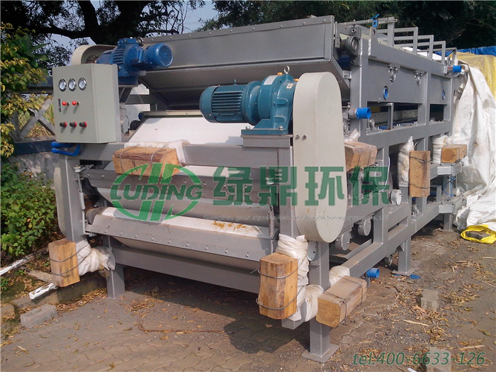 一臺(tái)用做處理生活污泥污水的帶式壓濾機(jī)價(jià)格多少？