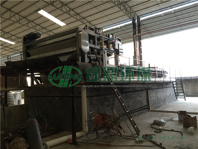 帶式壓濾機處理佛山陶瓷廠泥漿案例 1 帶式壓濾機處理佛山陶瓷廠泥漿案例 1