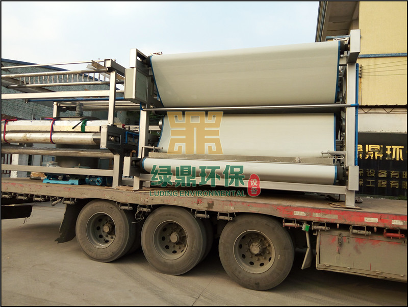 帶式壓濾機用于湛河黑臭水體整治項目