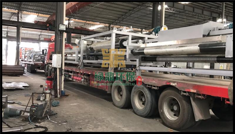 帶式壓濾機發往鉆井廢棄泥漿環保處理工程 3